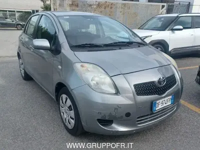 Usata Toyota Yaris Sol 69 CV (50 kW) 2007 Utilitaria