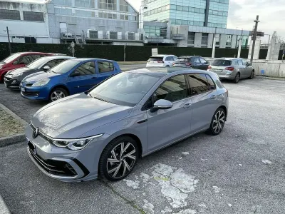 Usata VW Golf VIII R-line 150 CV (110 kW) 2023 Berlina