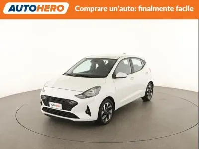 Usata Hyundai i10 68 CV (50 kW) 2023 Bianco Utilitaria