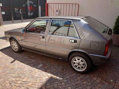 Usata Lancia Delta 109 CV (80 kW) 1987 Utilitaria