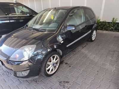 Usata Ford Fiesta 68 CV (50 kW) 2006 Berlina