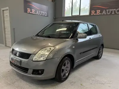Usata Suzuki Swift GL 92 CV (67 kW) 2009 Grigio Utilitaria