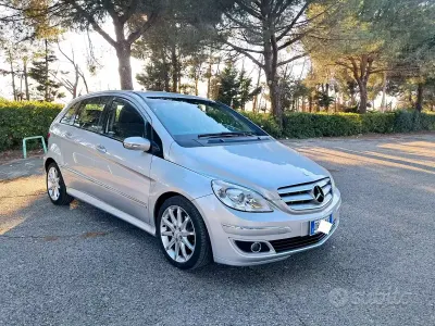 Usata Mercedes B180 109 CV (80 kW) 2007 Monovolume