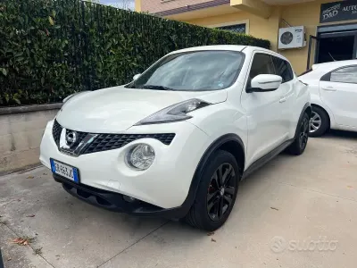 Usata Nissan Juke Acenta 116 CV (85 kW) 2015 Bianco SUV