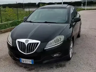 Usata Lancia Delta 120 CV (88 kW) 2009 Nero Utilitaria
