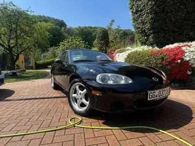 Usata Mazda MX5 116 CV (85 kW) 2002 Nero Cabrio