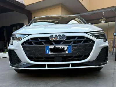 Begagnad Audi A3 S-Line 150 HK (110 kW) 2024 Vit Sedan