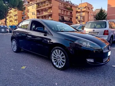 Usata Fiat Bravo Dynamic 120 CV (88 kW) 2011 Nero Utilitaria
