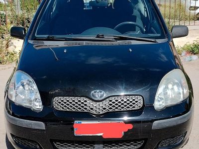 Nero Usata 2004 Toyota Yaris Utilitaria | 2800 € (Cara)