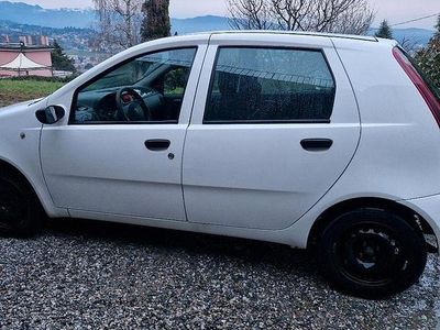 Occasion Fiat Punto Classica 69 ch (50 kW) 2007 Blanc Citadine