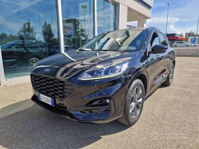 Usata Ford Kuga ST-Line 225 CV (165 kW) 2023 Nero SUV