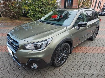 Usata Subaru Outback 4dventure 175 CV (128 kW) 2019 Verde Station wagon