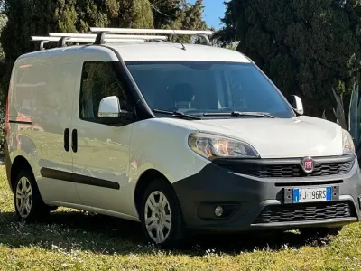 Usata Fiat Doblò 104 CV (76 kW) 2017 Bianco Monovolume