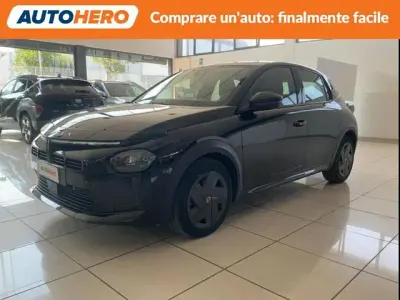 Usata Lancia Ypsilon 101 CV (74 kW) 2025 Nero Utilitaria