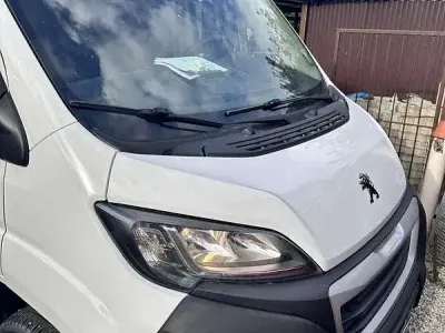Usata Peugeot Boxer 141 CV (103 kW) 2020 Furgone