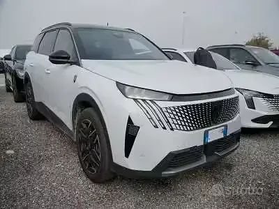 Usata Peugeot 5008 GT 136 CV (100 kW) 2025 Bianco SUV