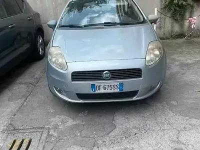 Usata Fiat Grande Punto 65 CV (47 kW) 2007 Grigio Utilitaria