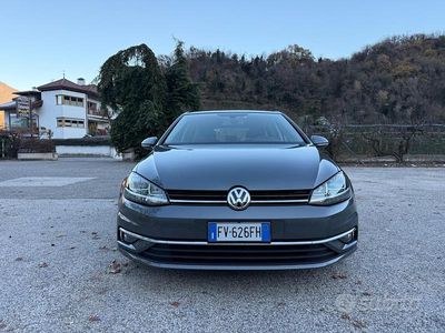 Usata VW Golf VII Sport 116 CV (85 kW) 2019 Grigio Berlina