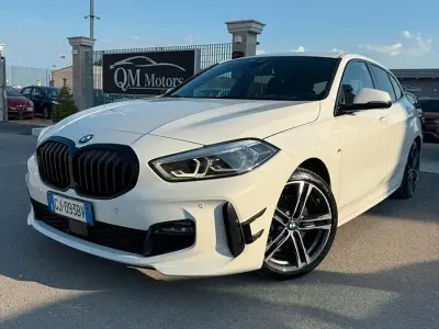 Usata BMW 118 M Sport 150 CV (110 kW) 2022 Bianco Utilitaria