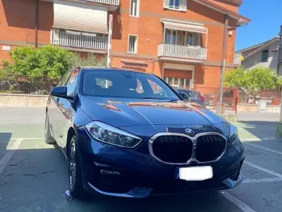 Usata BMW 116 Advantage 116 CV (85 kW) 2020 Blu Utilitaria
