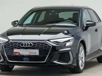 Käytetty Audi A3 Ambiente 150 HP (110 kW) 2022 Musta Sedan