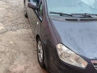 Usata Ford C-MAX Style 90 CV (66 kW) 2009 Grigio Monovolume