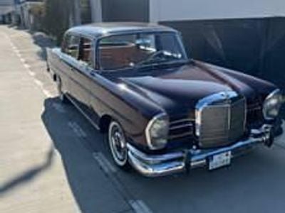 Usata Mercedes 220 SE 120 CV (88 kW) 1965 Rosso Berlina