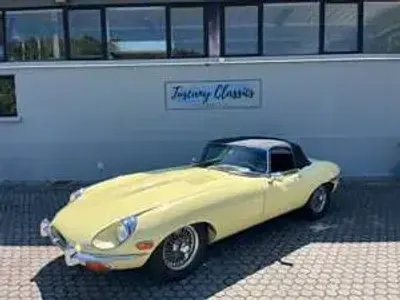 Usata Jaguar E-Type 265 CV (194 kW) 1969 Giallo Cabrio