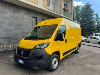 Begagnad Fiat Ducato 120 HK (88 kW) 2022 Gul Van