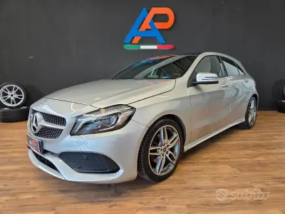 Usata Mercedes A180 Premium 109 CV (80 kW) 2017 Grigio Berlina