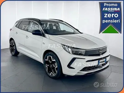 Usata Opel Grandland X Ultimate 131 CV (96 kW) 2024 Bianco SUV