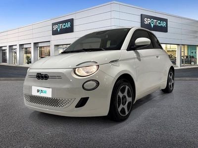 Usata Fiat 500e Passion 86 kW (118 CV) 2021 Bianco Utilitaria