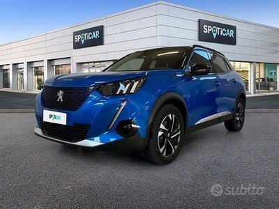 Usata Peugeot e-2008 GT 100 kW (136 CV) 2022 Blu SUV