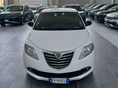 Usata Lancia Ypsilon