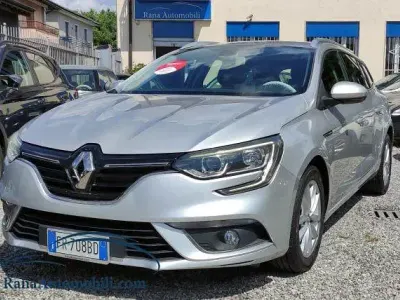 Usata Renault Mégane GrandTour Business 90 CV (66 kW) 2018 Argento Station wagon
