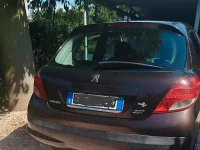 Usata Peugeot 207 75 CV (55 kW) 2013 Berlina