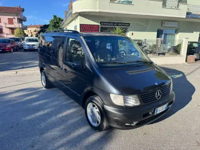 Usata Mercedes V220 122 CV (89 kW) 2002 Nero Monovolume