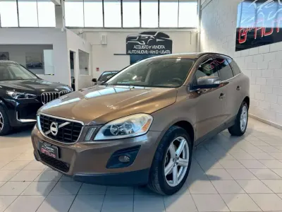 Usata Volvo XC60 Momentum 163 CV (119 kW) 2009 Marrone SUV