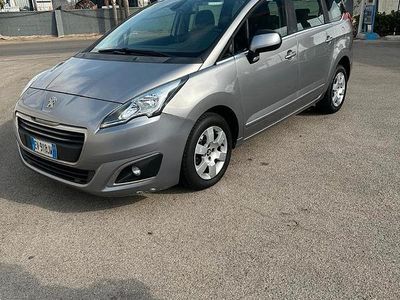 Usata Peugeot 5008 2014 Grigio Monovolume