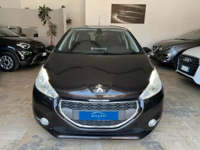 Usata Peugeot 208 Allure 115 CV (84 kW) 2012 Viola Utilitaria