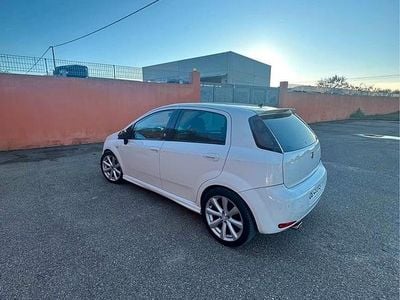 Usata Fiat Grande Punto 90 CV (66 kW) 2008 Bianco Utilitaria