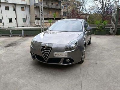 Usata Alfa Romeo Giulietta Distinctive 105 CV (77 kW) 2015 Metal grey Utilitaria