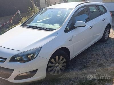 Gebraucht Opel Astra Sport 140 PS (102 kW) 2016 Weiß Kombi