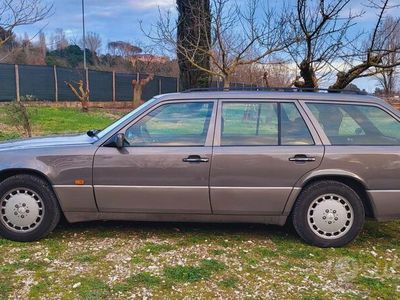 Grigio Usata 1992 Mercedes 200 Station wagon | 8500 €