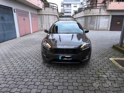 Brugt Ford Focus ST-Line 120 HK (88 kW) 2017 Grå Stationcar