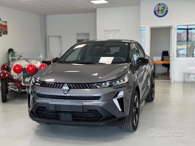 Nuova Renault Captur Techno 101 CV (74 kW) 2025 Grigio SUV