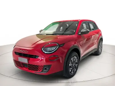 Nuova Fiat 600 145 CV (106 kW) 2025 Rosso SUV