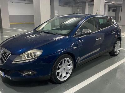 Usata Lancia Delta 120 CV (88 kW) 2010 Utilitaria