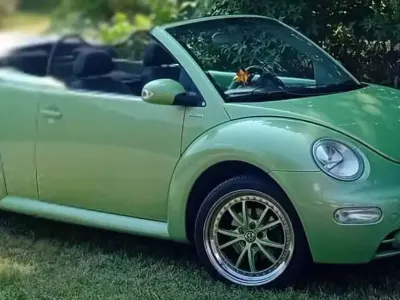 Usata VW New Beetle 102 CV (75 kW) 2003 Verde Utilitaria