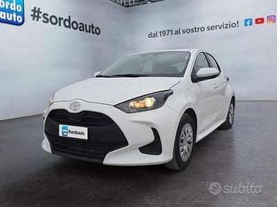 Nuova Toyota Yaris Hybrid Active 116 CV (85 kW) 2025 Bianco Berlina